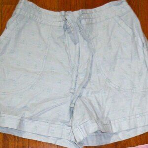 Mountain & Isles Shorts Gray size small Very nice shorts